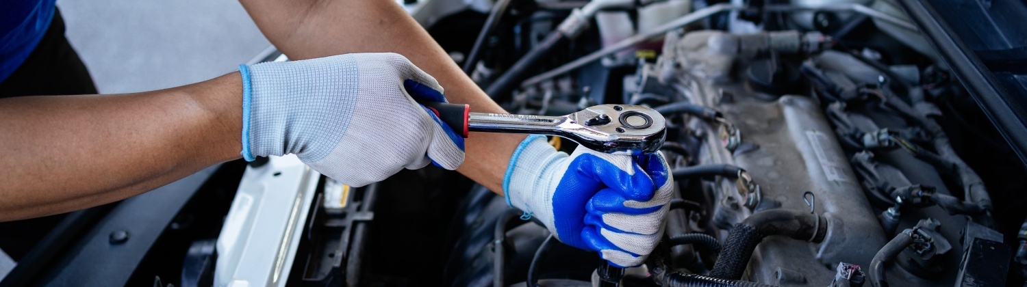 Cars automotive repair North Semoran at Ruben’s Tires Orlando, providing expert diagnostics, repairs, and maintenance for all vehicle types.